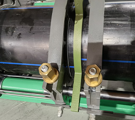Heating hdpe pipe