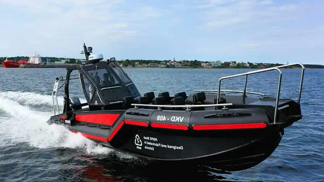 HDPE Versus Traditional Workboat Materials Analyzing the Modern Shift