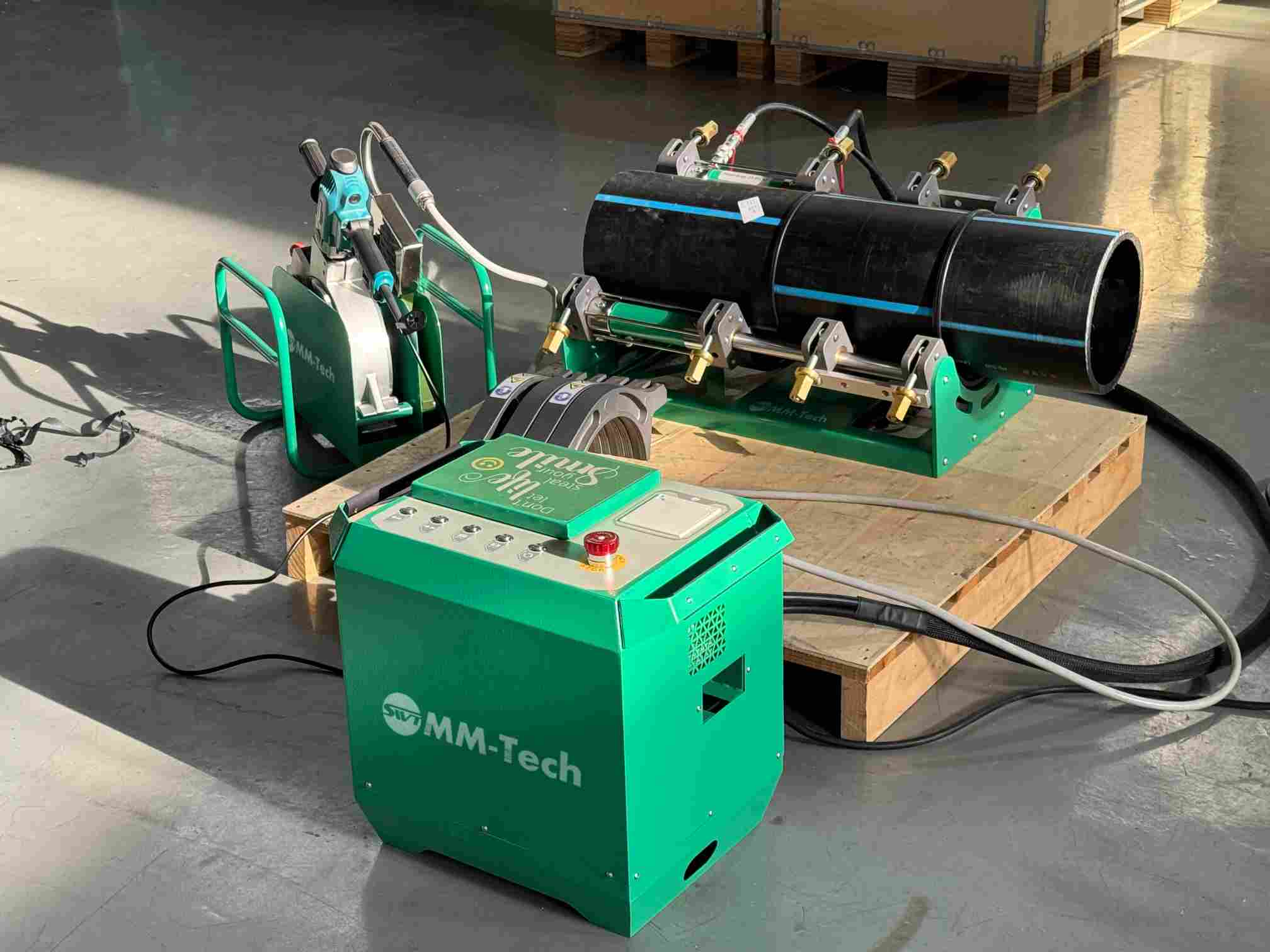 Saudi Oilfield Success: Fusing 250mm SDR11 Alwasail Pipes under 48°C Desert Heat